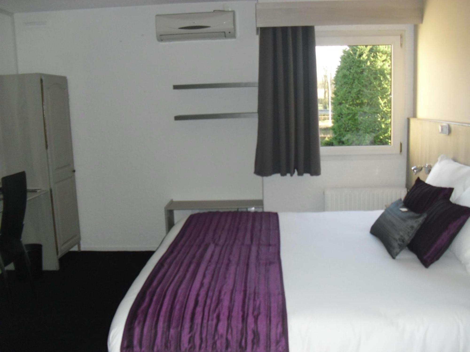 Brit Hotel Dak Hotel Avallon Esterno foto